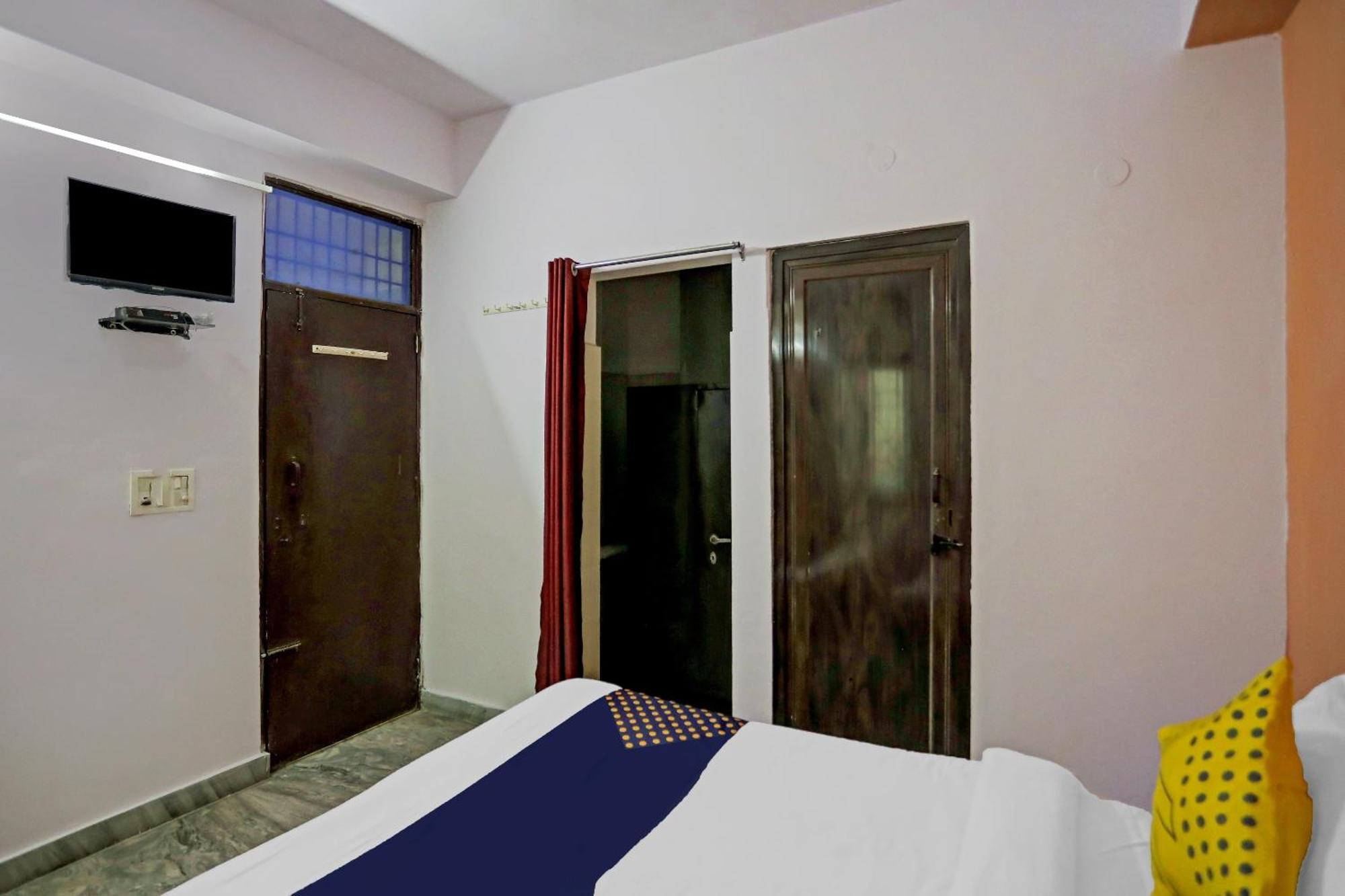 Spot On Raj Hotel Vip Near Worlds Of Wonder Kalkaji Devi Luaran gambar